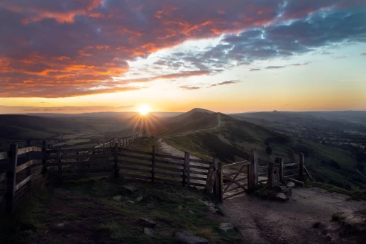 Sunrise over Mam Tor and the Hope Valley