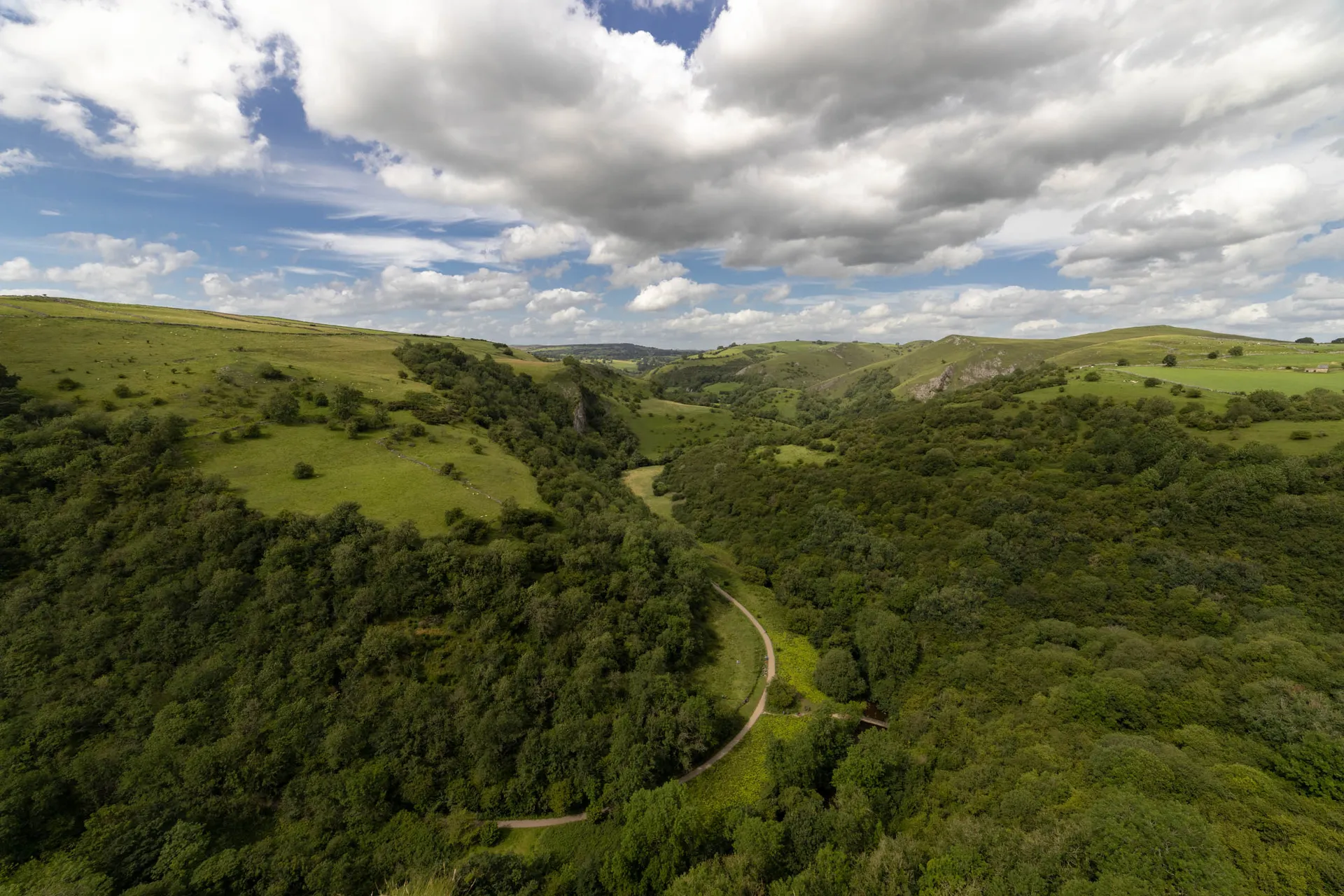 Peak District landscape on the walk to Thor's Cave