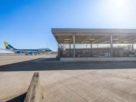 East Midlands Airport completion by BAM, 005-BAM-East_Midlands_Airport_New_Extension_and_Gatehouses.jpg